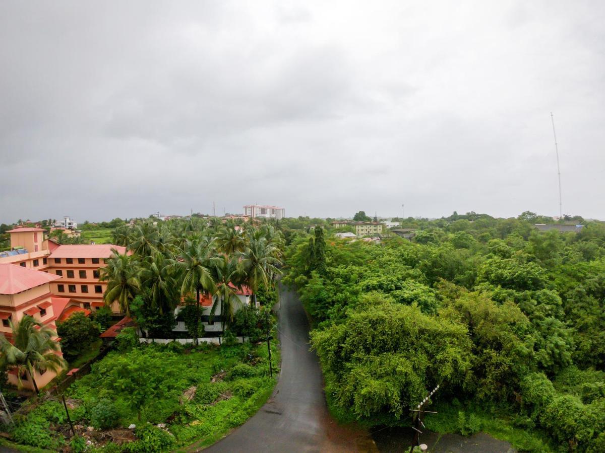 The Green Boutique Panaji Esterno foto